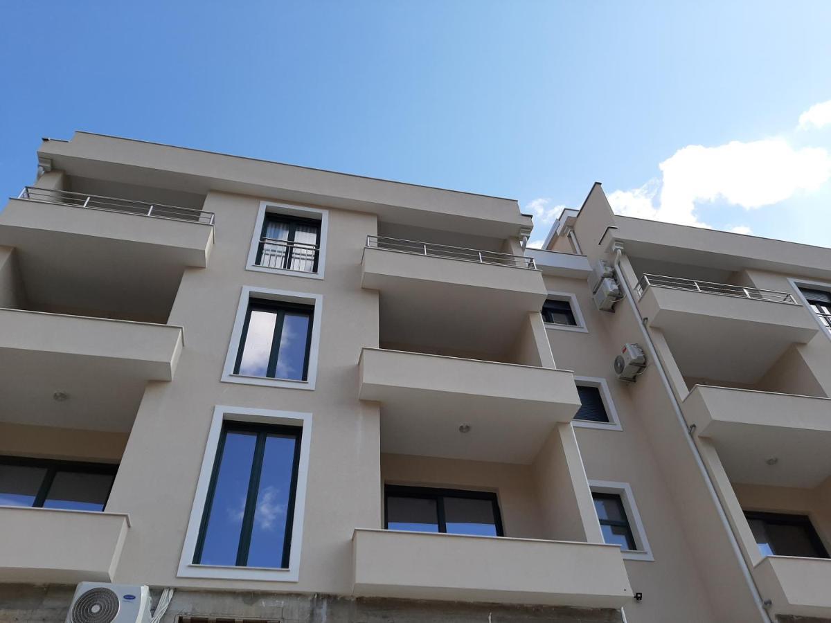 Fiore Di Cattaro **** Lux Apartment With Parking Exterior photo